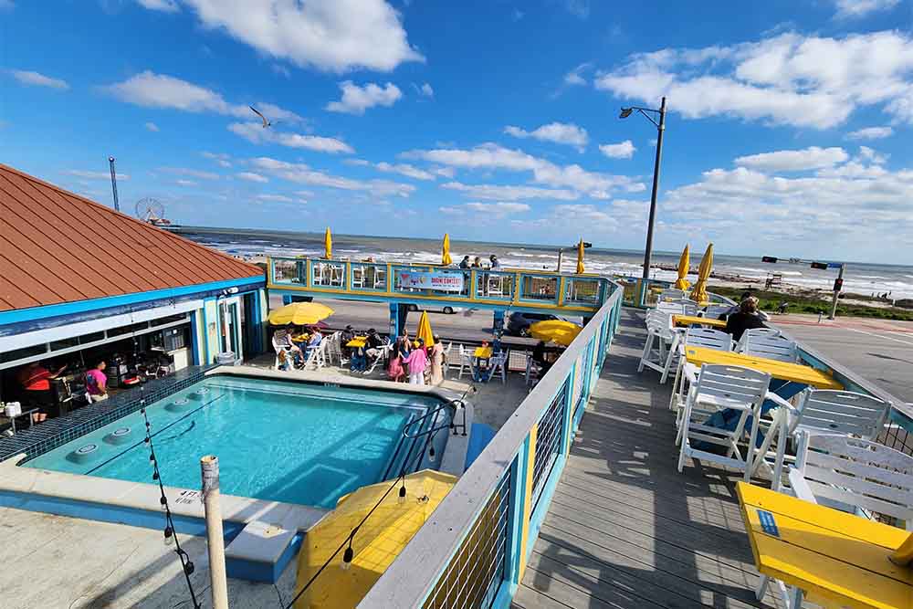 Float Pool & Patio Bar Stay Galveston
